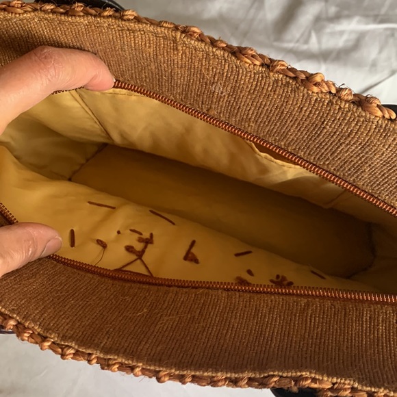 Straw hand bag with flower design - Picture 5 of 5